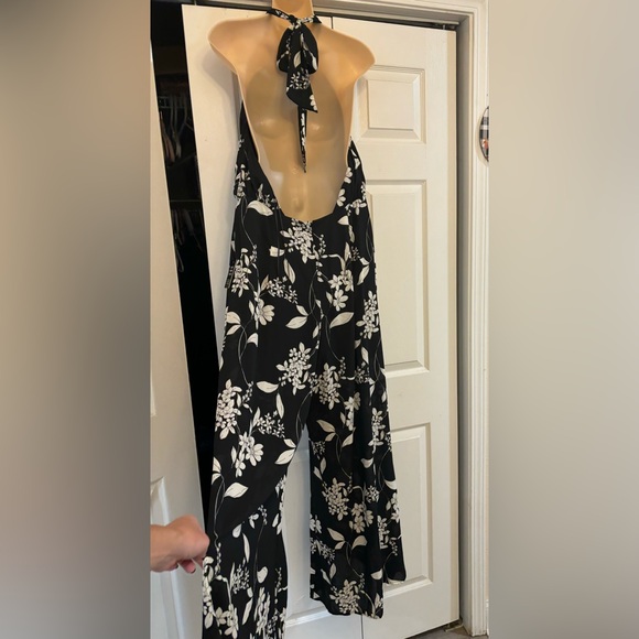 Brand new Express pants romper size large - Picture 3 of 4